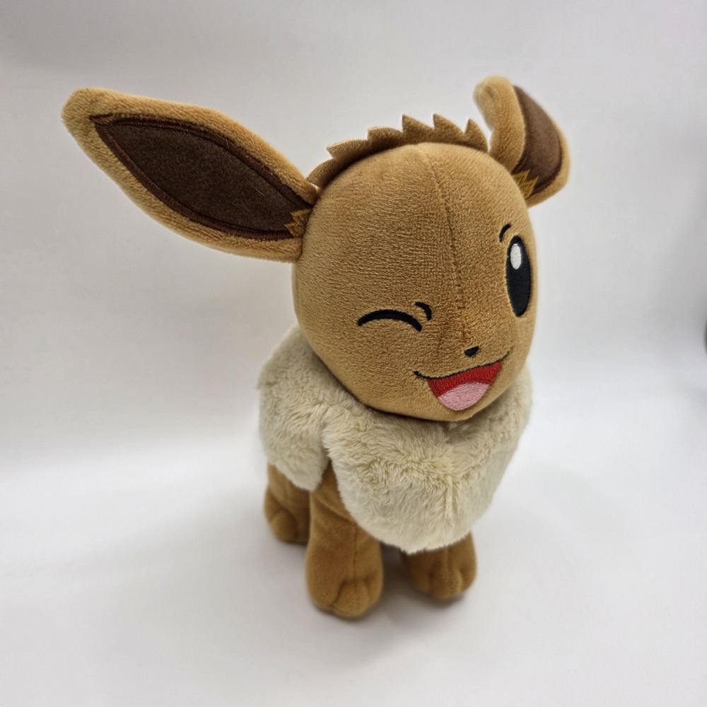 Pokémon Officially Licensed Collectible Plush "Winking EEVEE" Nintendo